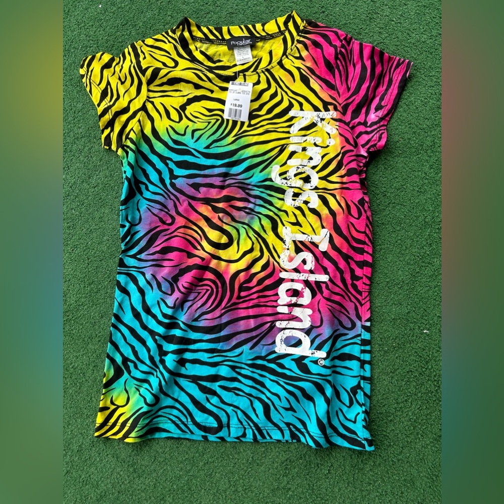 NWT Jr. girls sized L tee shirt from Ohio’s Kings Island amusement park.